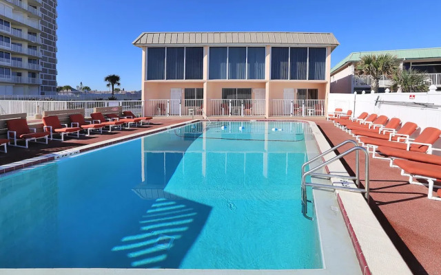 Club Sea Oats Resort