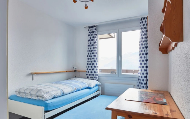 Cozy Apartment With Lake View for 6 Guests