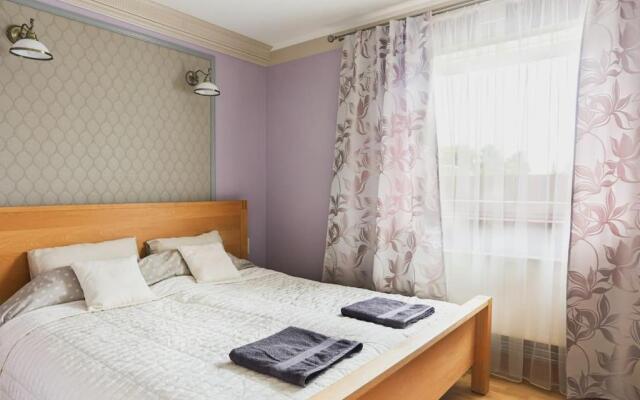 Pihtla tee külaliskorter 1