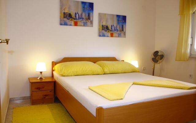 Almond - A2(4+2) in Vir