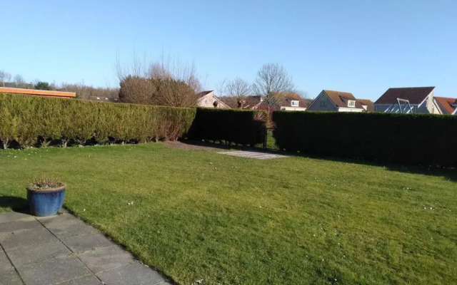 Amazing Bungalow With Garden