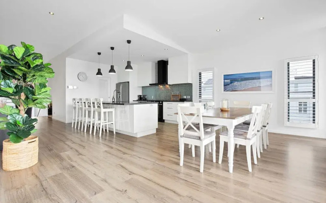 GEORGE8- The Ultimate Family Beach House