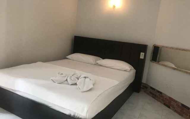 Oyo 594 Marina House