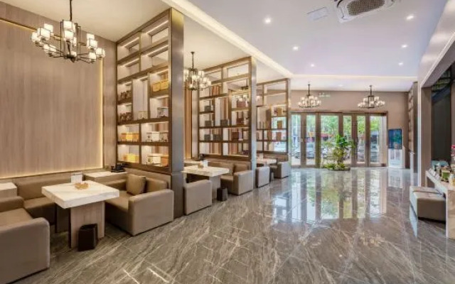 Huaxi Hotel