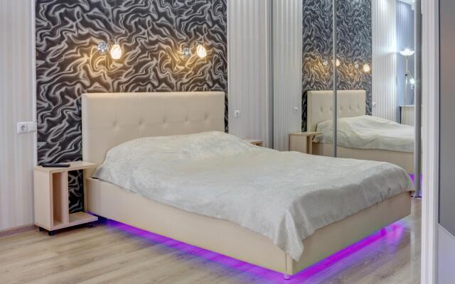 InnHome Apartments (ИннХоум) на площади МОПРа