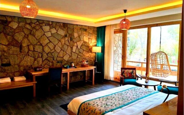 Stone Hedge Hotel - Hunder