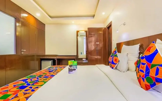 FabHotel Tipsyy Inn Suites