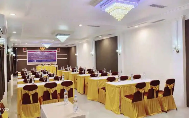 The Rich Hotel Penajam Town