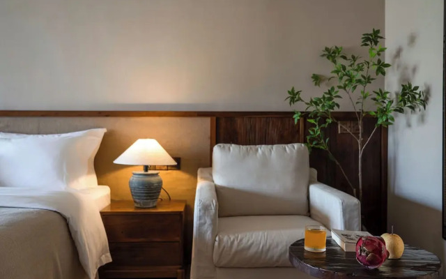 Xishuangbanna Jinghong Hidden in Nature