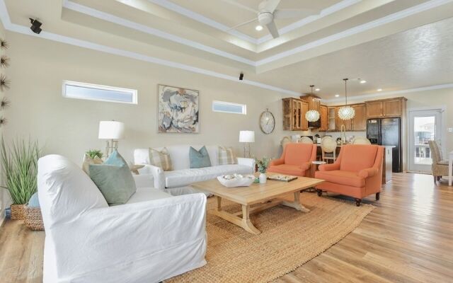 A La Playa by RedAwning