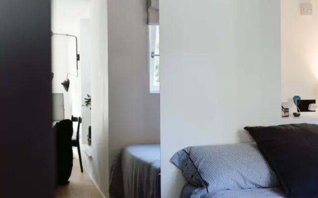 Stunning 1 Bedroom Flat in Amazing Location