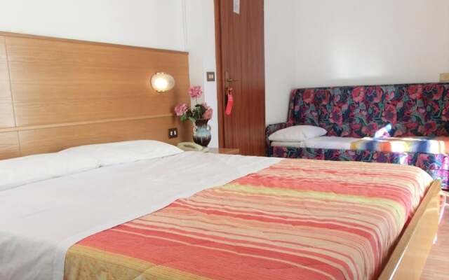 Hotel Ideal