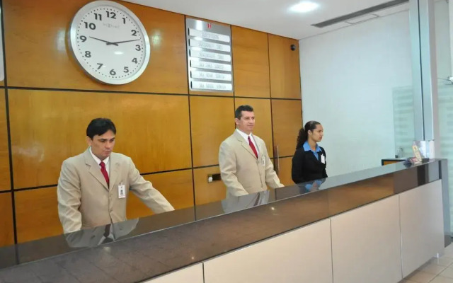 Rede Andrade Luxor Hotel