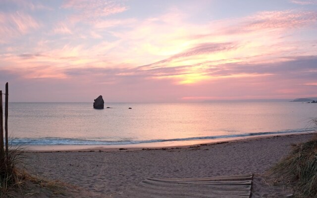 5 Thurlestone Beach