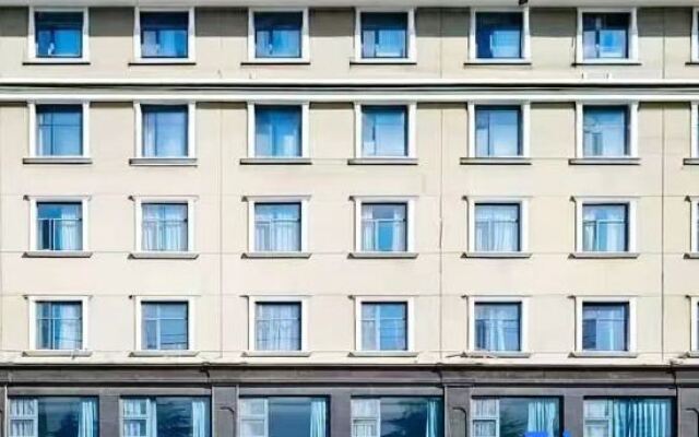 GreenTree Inn Express Hotel