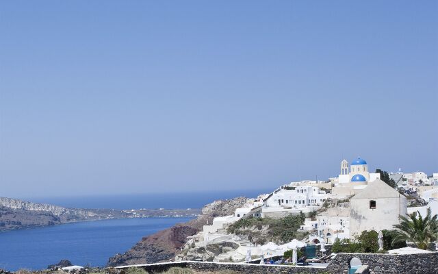 Aspa Villas Santorini Studios & Cave Houses