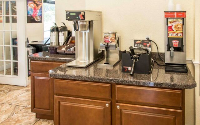 Quality Inn Kissimmee West - Lake Buena Vista South