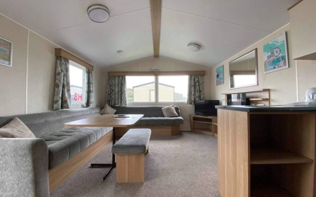 2-bed Self Catering Caravan in Millom