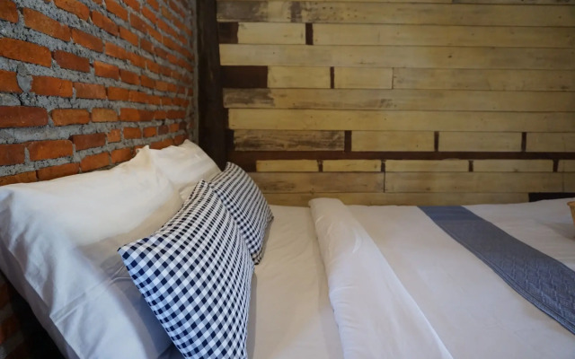 Huen Chang Puek Hotel