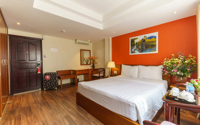 Roseland Corp Hotel