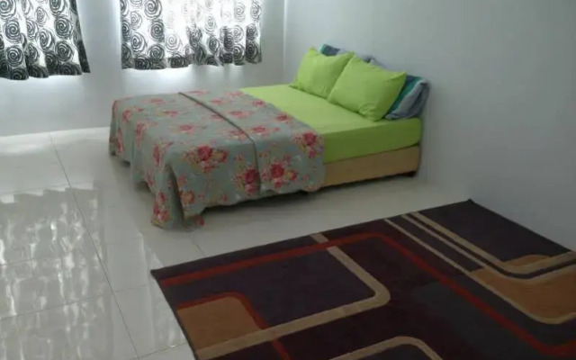 Persona Holiday Home