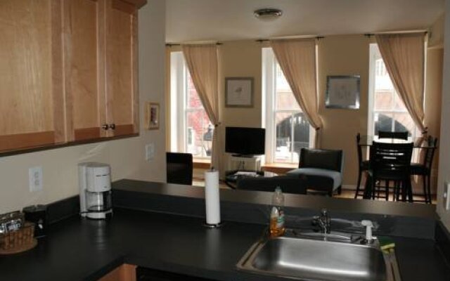 Celie's Waterfront Inn