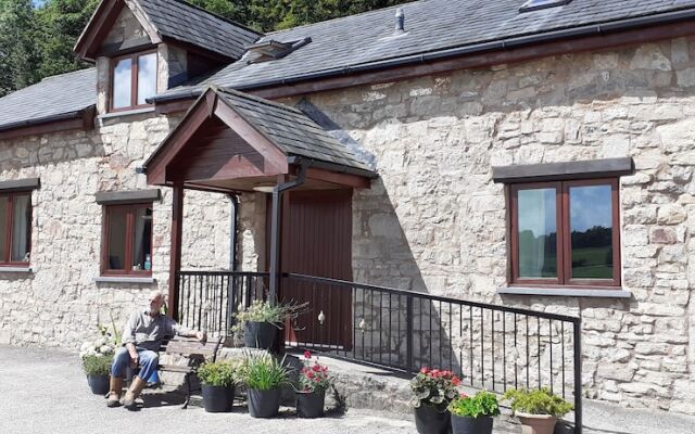 Henblas Holiday Cottage