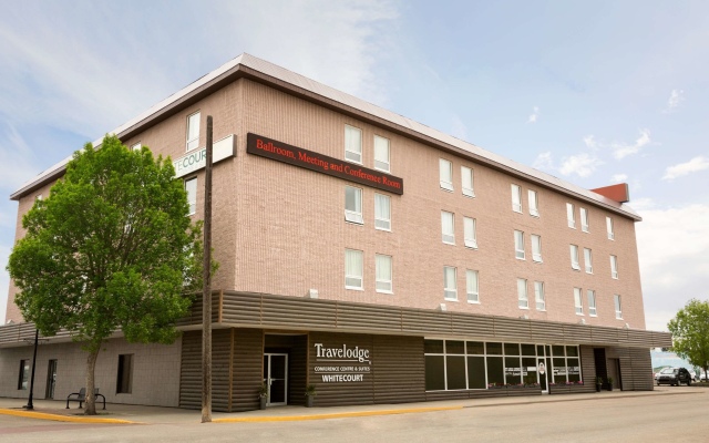 Travelodge By Wyndham Conference Centre & Suites Whitecourt