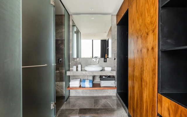 Luxury 1 Bedroom Penthouse by Iik Tulum