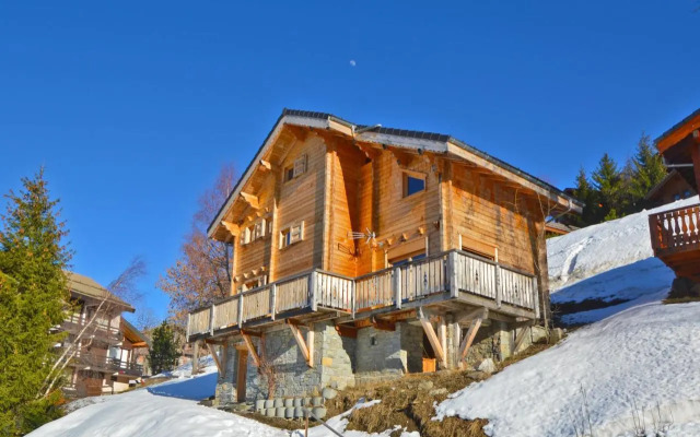 Chalet Phoenix