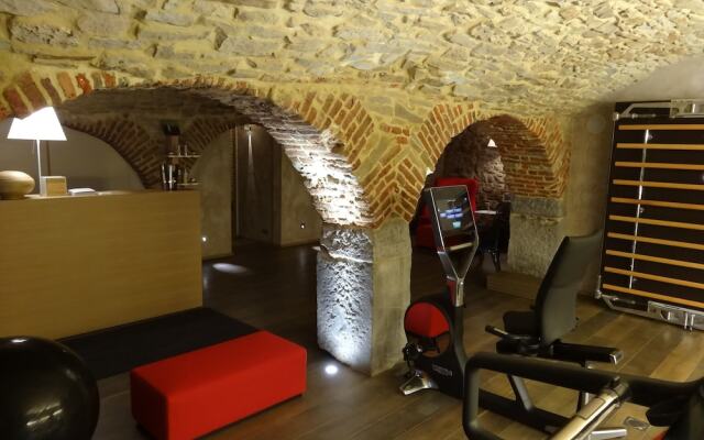 NE5T Suites & Spa