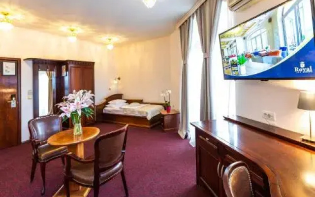 Garni Hotel Royal Crown