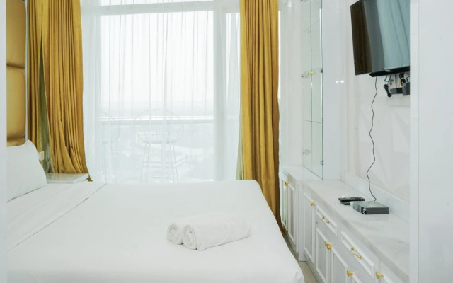 Comfort and Modern Studio at Tree Park Cikokol Apartment