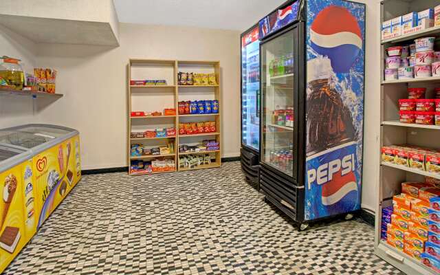 Super 8 by Wyndham Wheat Ridge/Denver West