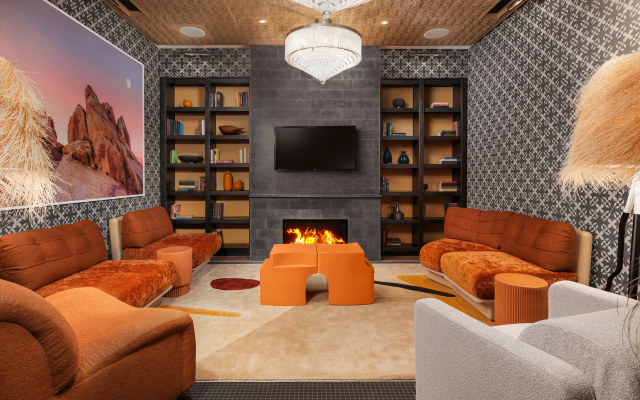 Virgin Hotel Las Vegas, Curio Collection by Hilton - Image 2