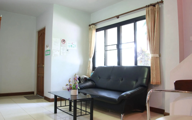 Chayada Garden House and Resort Hotel