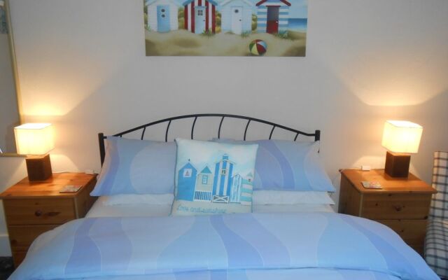 Hotel the Triton Guesthouse