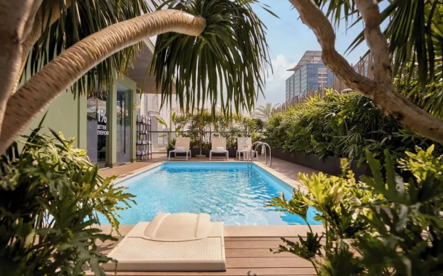 M Village Hotel Premier Thi Sach