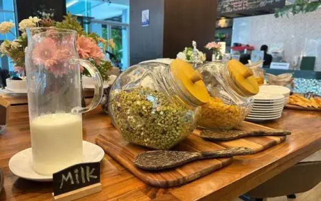 Demeter Residences Suites