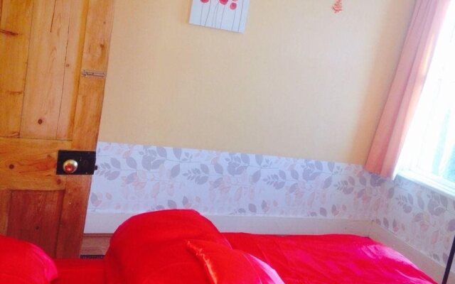 Littlehampton Little Ceylon Place