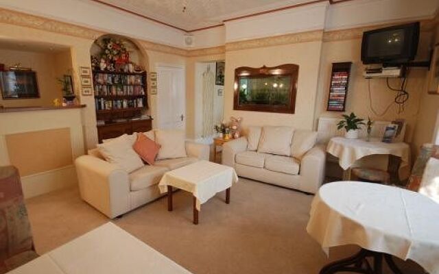 Roseglen Hotel