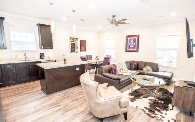 Gorgeous Home Near Streetcar & French Quarter!