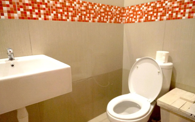 Oyo 1489 Simona Hotel