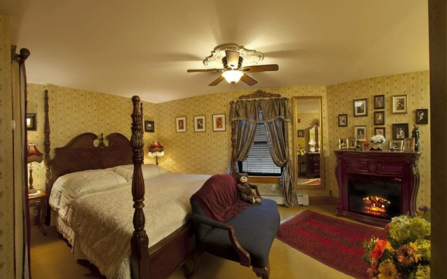 The Historic Elk Mountain Hotel