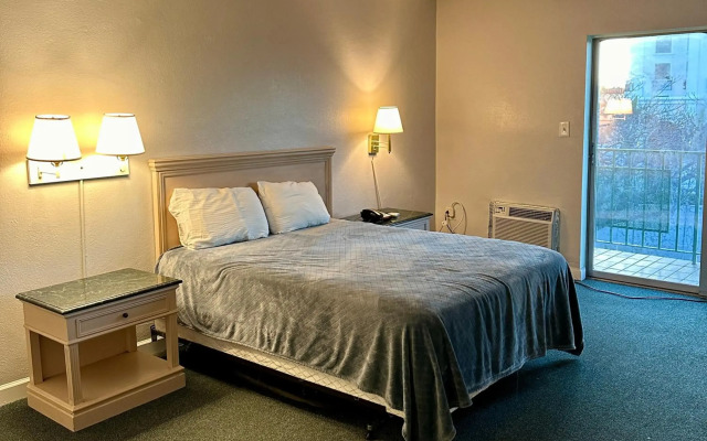 Chateaubleau Hotel