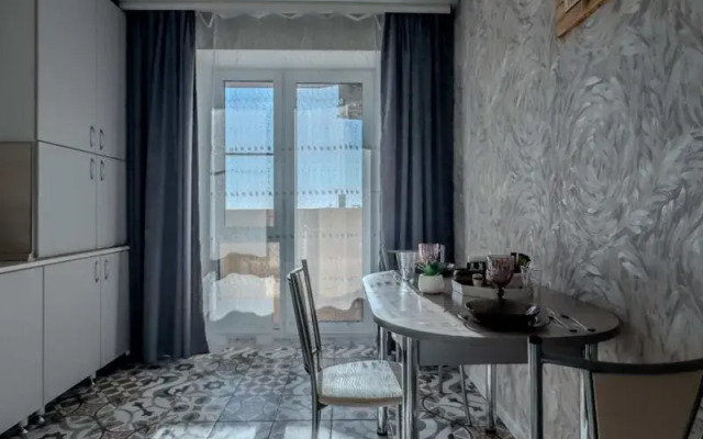 Apartaments Green FOX on st. Bakinskaya, 90