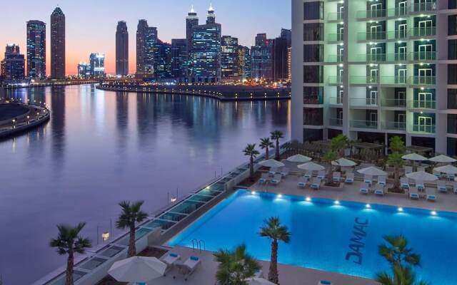 Eloquent Cozy Studio with Incredible Canal Views