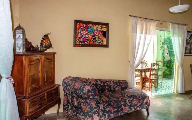 P004 Casa c 3 Dorm. Apenas 150m da Praia