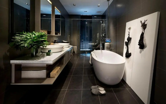 Expressionz Suites By iHost Global