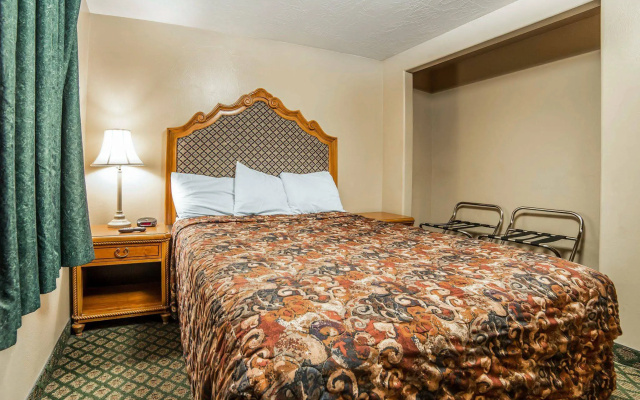 Riverton Inn & Suites